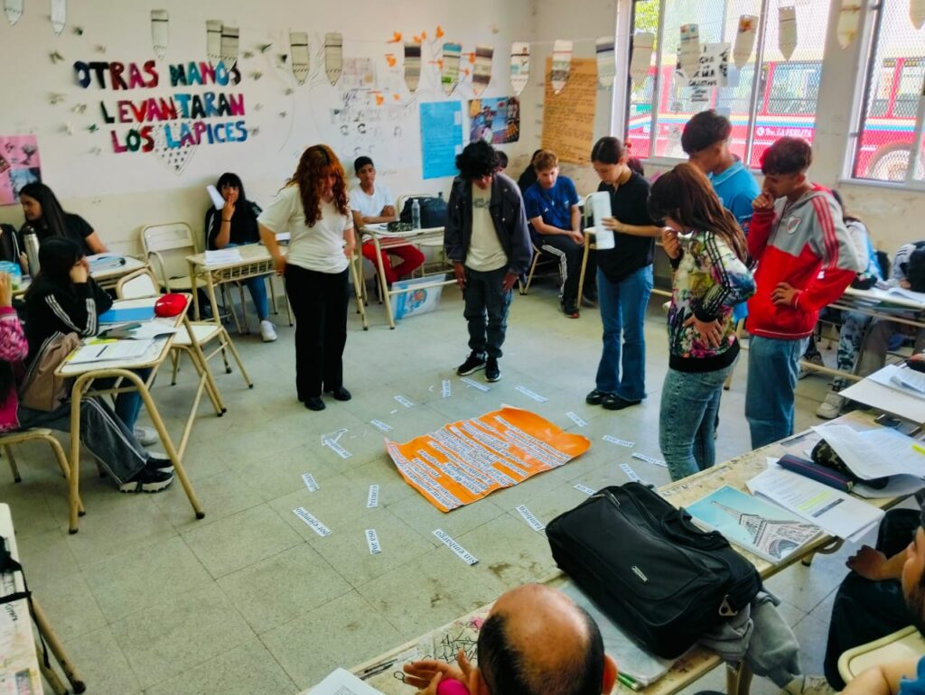 Leer, escribir, estudiar:  un puente hacia la educación superior