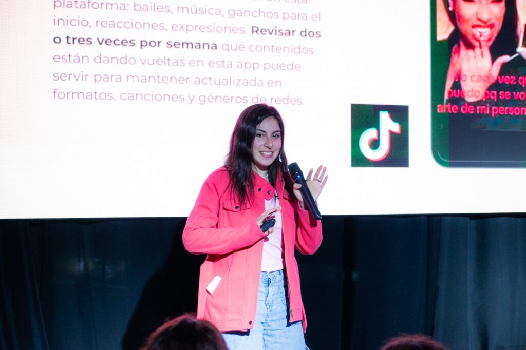 “En redes no se puede discutir política”